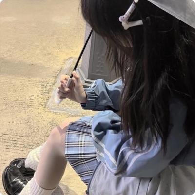 暴雨寒梅